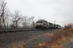 NS 4787 takes train 25G down the siding